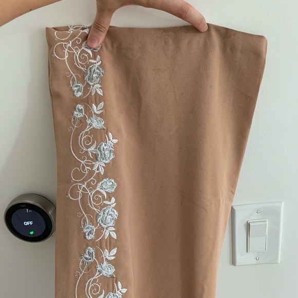 Two piece nude color pants set - Picture 6 of 7